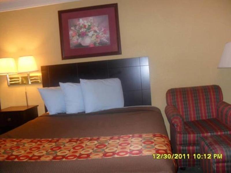 Days Inn By Wyndham Gainesville Exterior foto